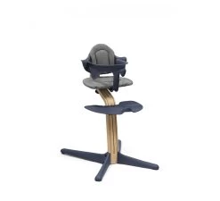 Stokke Nomi® Stoel - Navy/Oak 11 Stokke Nomi® Stoel - Navy/Oak -Baby Bonanza stokkeAR nomiAR stoel navy oak 1