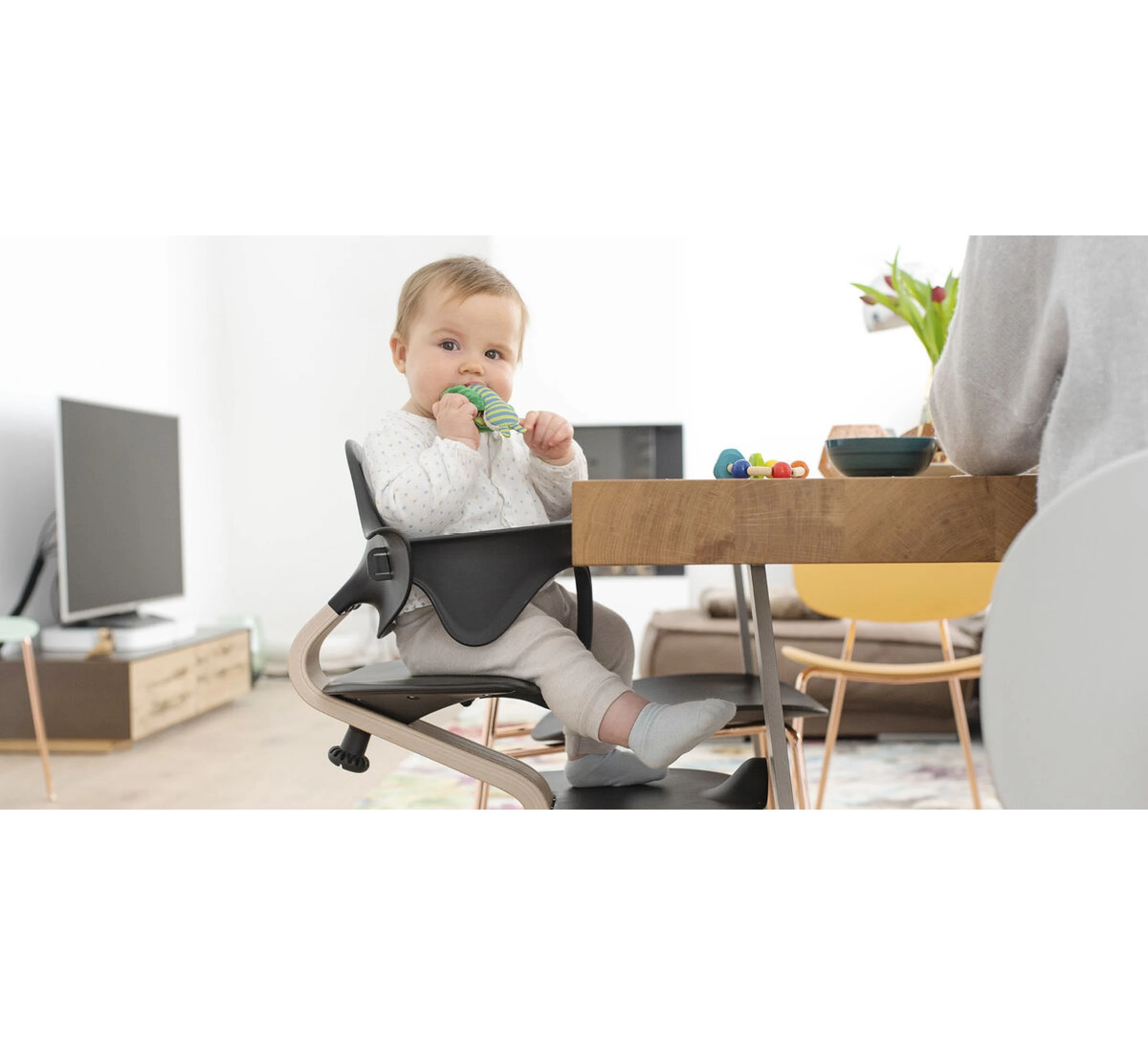 Stokke Nomi® Stoel - Navy/Oak 10 Stokke Nomi® Stoel - Navy/Oak - Afbeelding 8